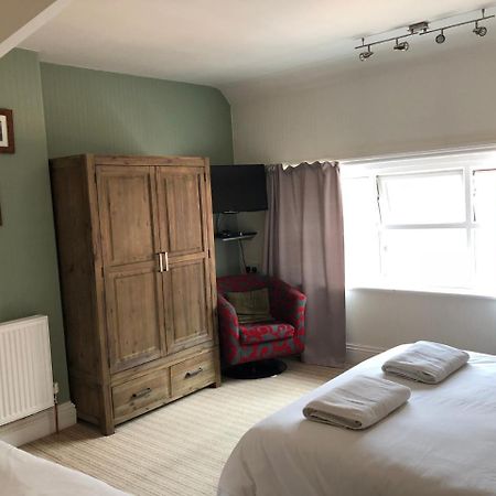 Corra Lynn Bed and Breakfast Whitby Exterior foto
