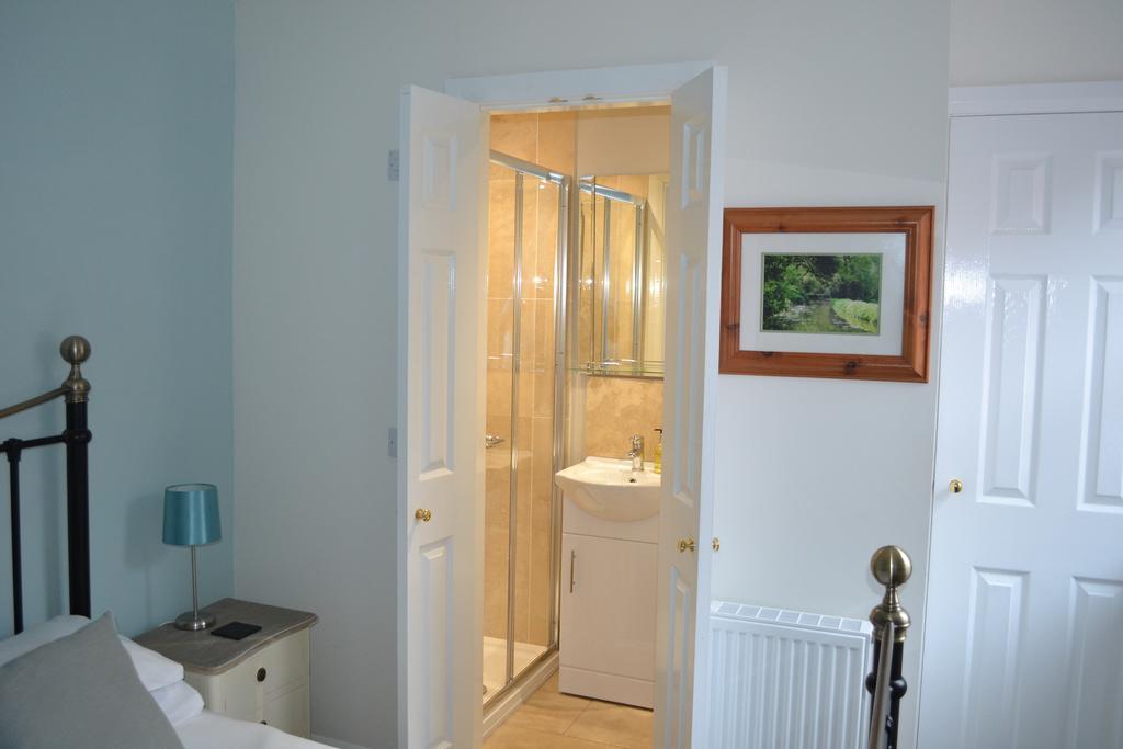 Corra Lynn Bed and Breakfast Whitby Exterior foto
