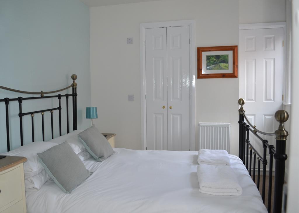 Corra Lynn Bed and Breakfast Whitby Exterior foto