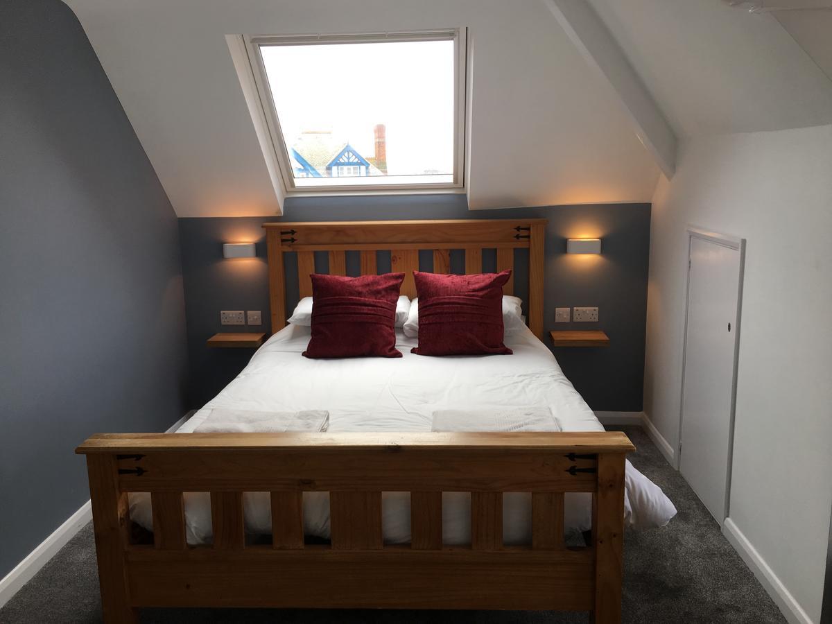 Corra Lynn Bed and Breakfast Whitby Exterior foto